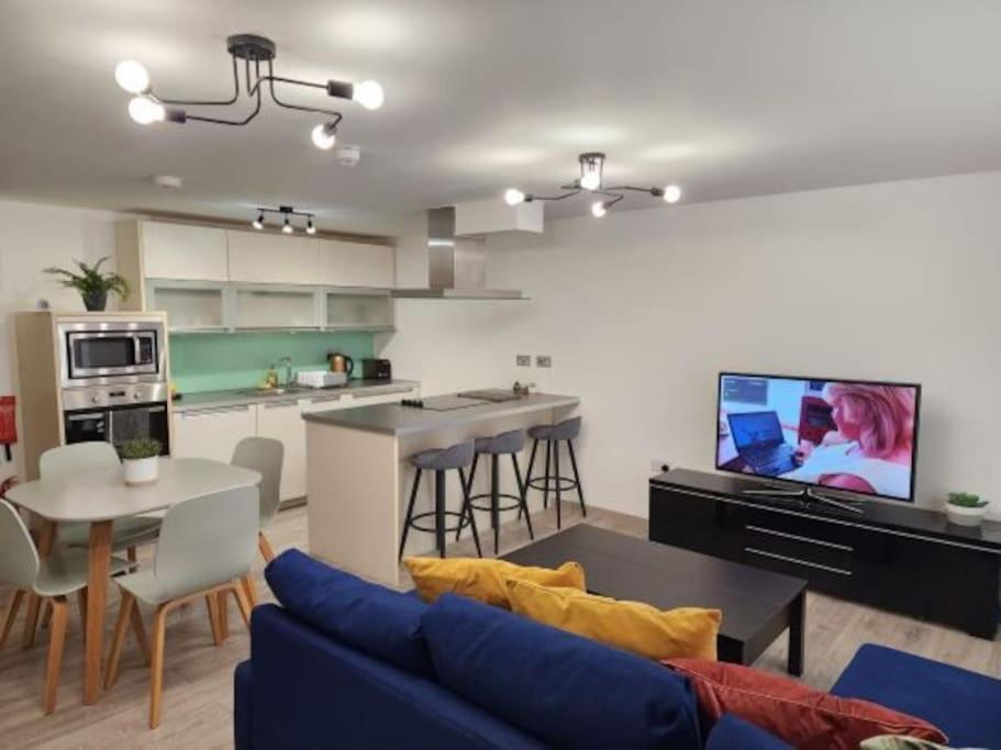 Horizon House, Luxury 2-Bedroom Flat 3 อ็อกซ์ฟอร์ด ภายนอก รูปภาพ